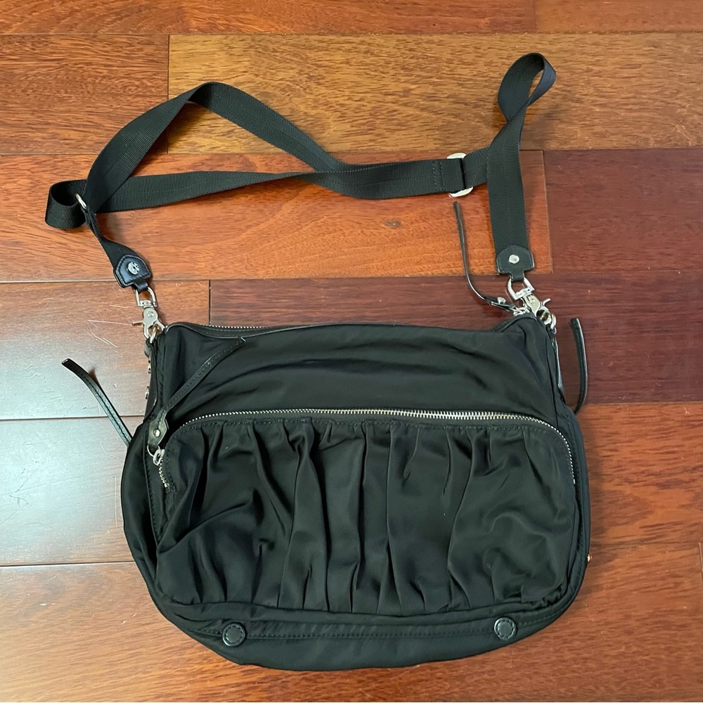 MZ Wallace Hayley Crossbody Shoulder Bag Travel Black Utilitarian Classic B29 - Picture 2 of 14